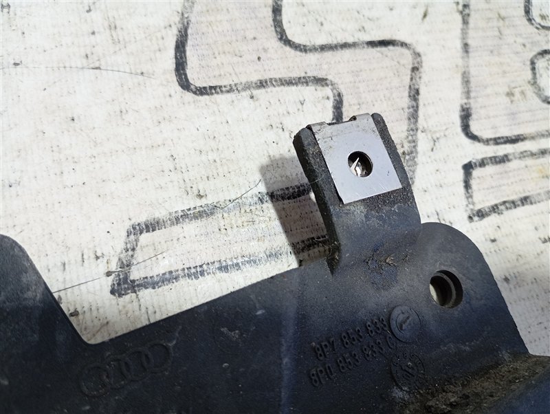 Брызговик Audi A3 2009 8P