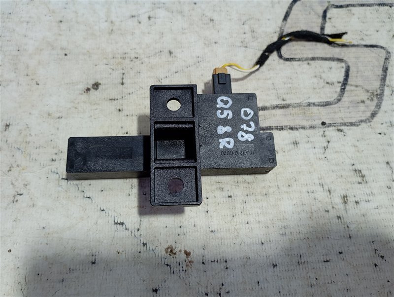 Антенна бесключевого доступа Audi Q5 2010 8R