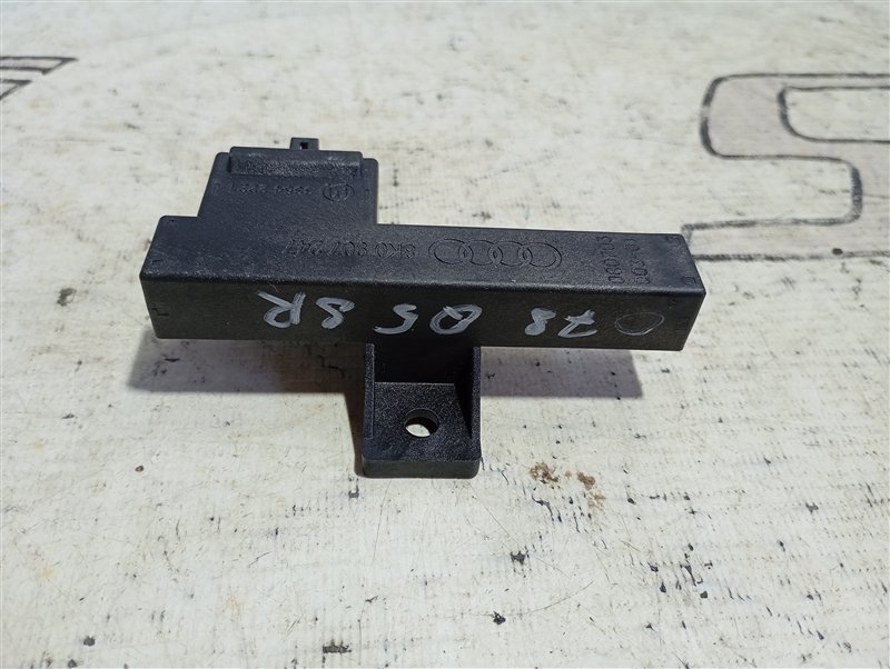 Антенна бесключевого доступа Audi Q5 2010 8R