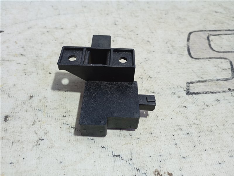 Антенна бесключевого доступа Audi Q5 2010 8R