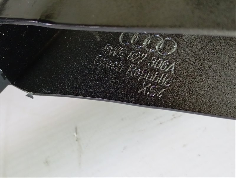 Петля крышки багажника Audi A4 2016 B9