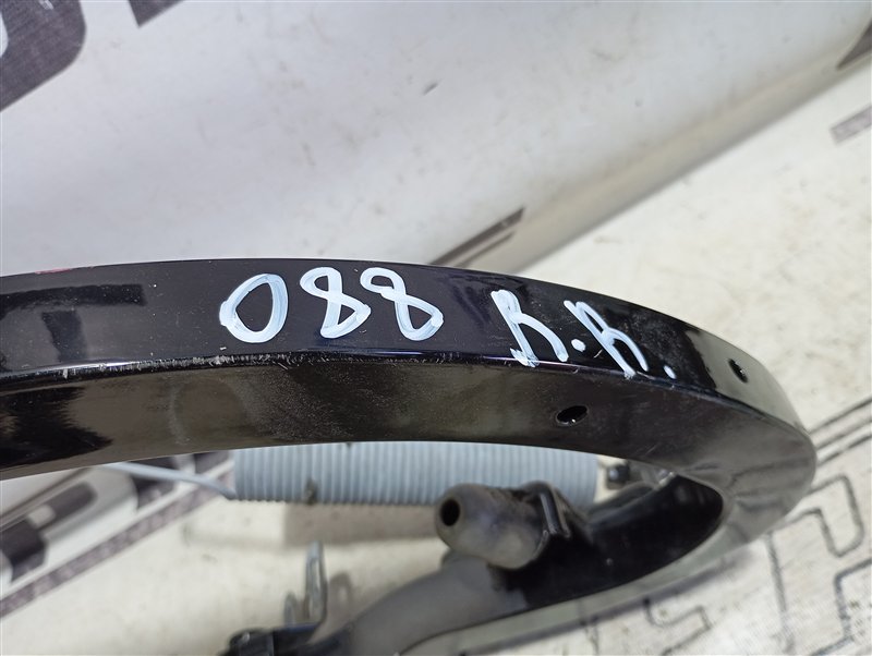 Петля крышки багажника Audi A4 2016 B9