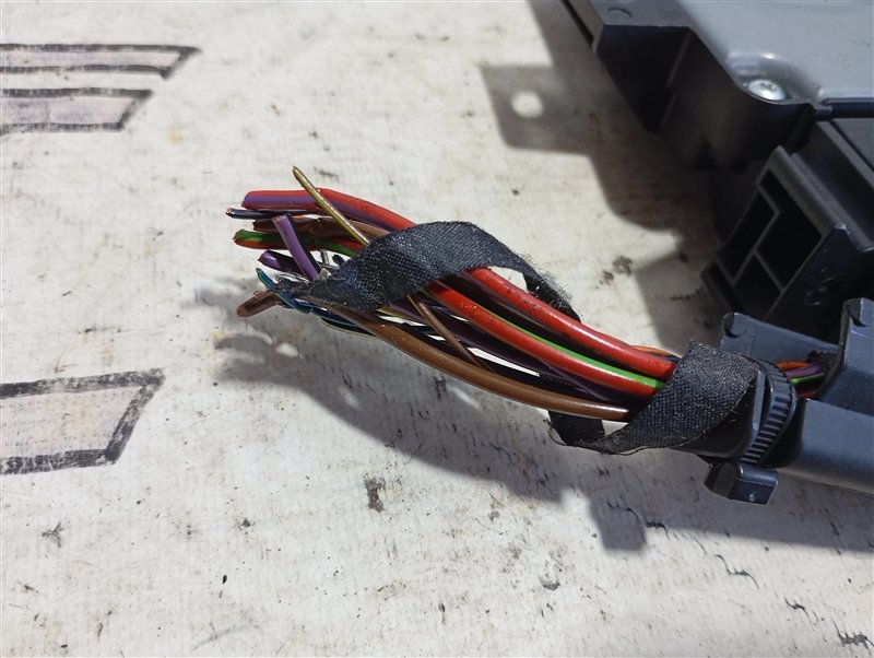 Блок управления стояночным тормозом Volkswagen Tiguan 2012 5N