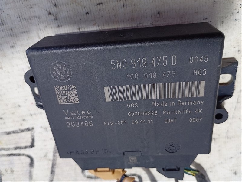 Блок управления парктроником Volkswagen Tiguan 2012 5N