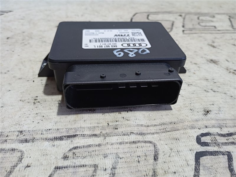 Блок управления стояночным тормозом Audi Q5 2012 8R