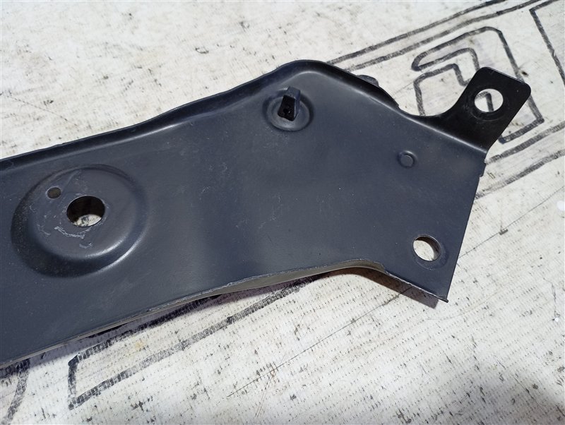 Кронштейн фары Volkswagen Tiguan 2012 5N