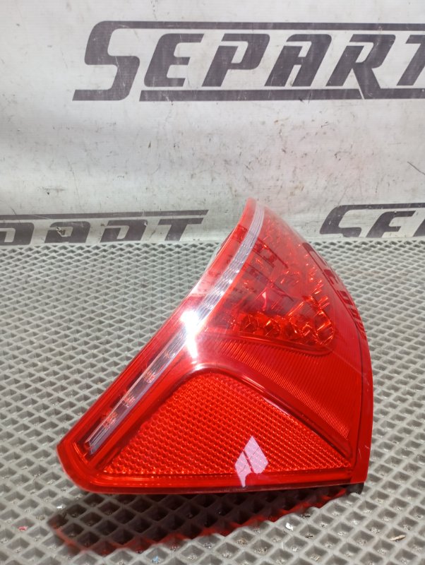 Фонарь Audi Q5 2010 8R