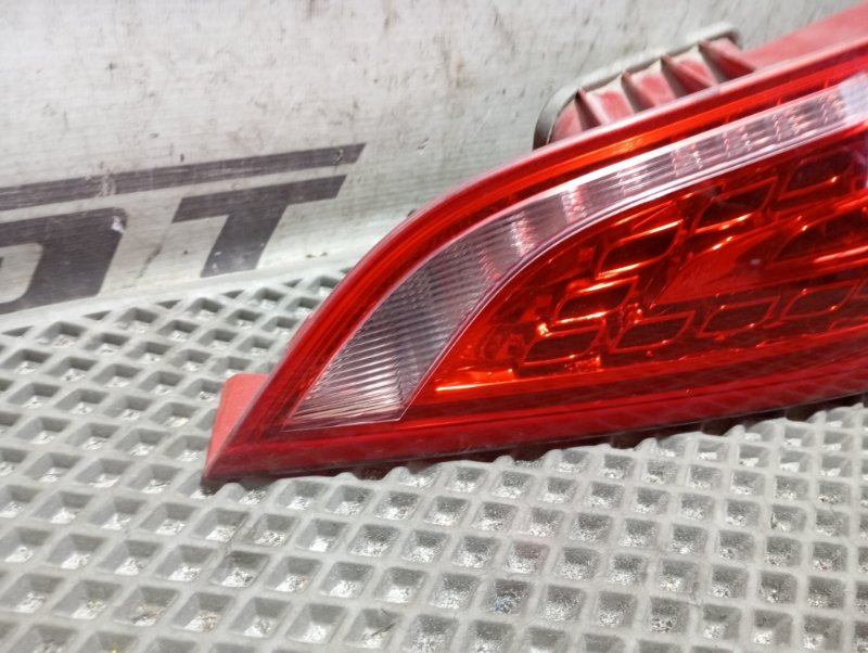 Фонарь Audi Q5 2010 8R