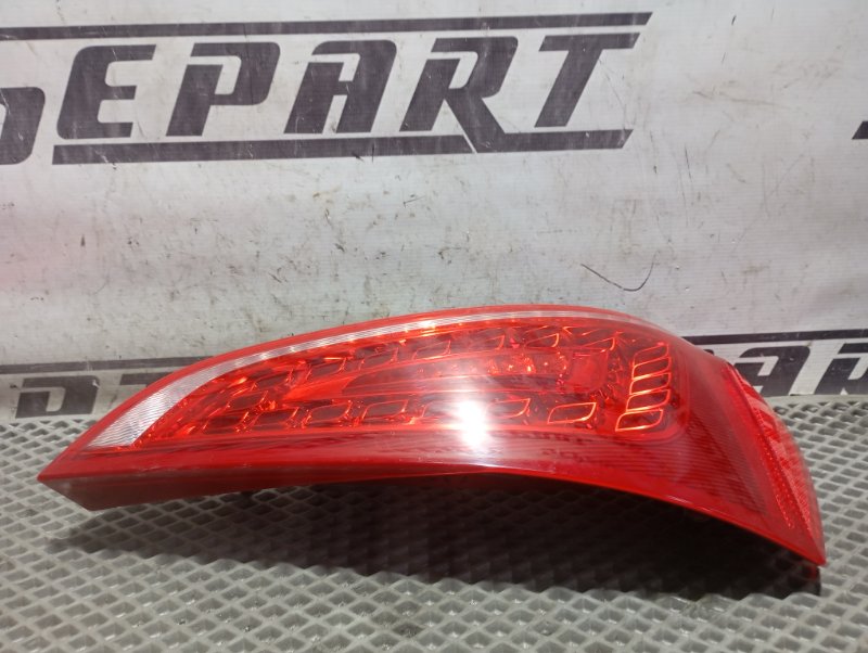 Фонарь Audi Q5 2010 8R