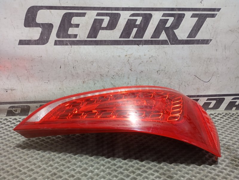 Фонарь Audi Q5 2010 8R