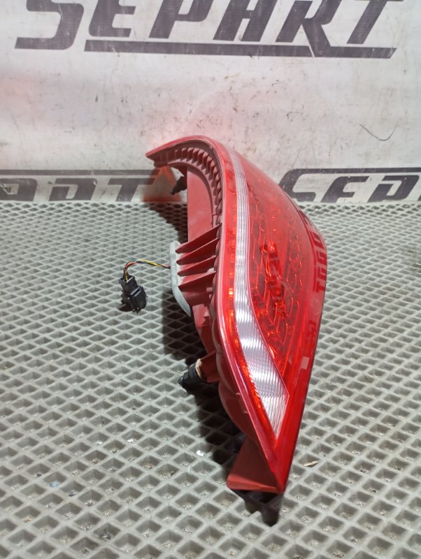 Фонарь Audi Q5 2010 8R