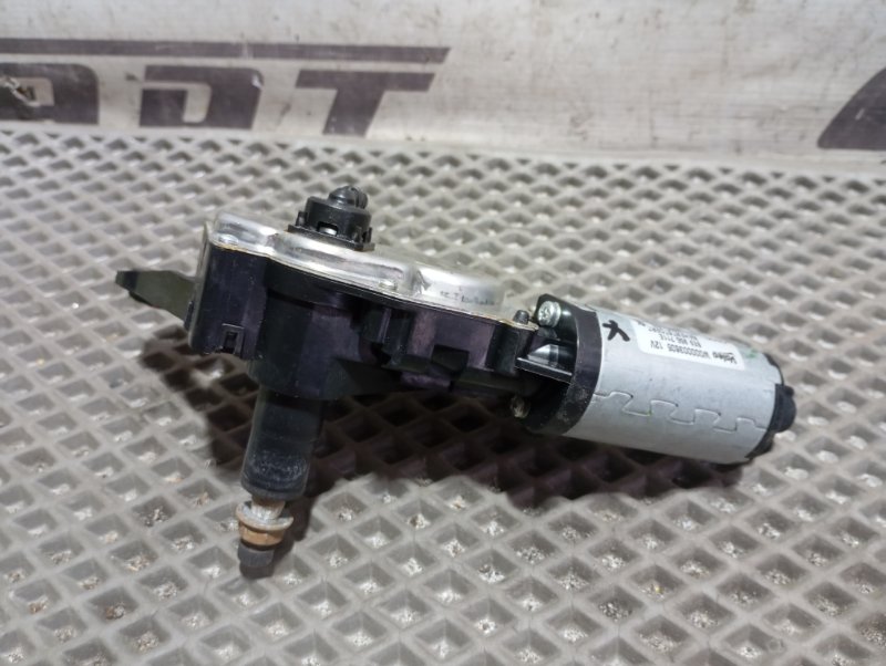 Моторчик стеклоочистителя Audi Q5 2010 8R