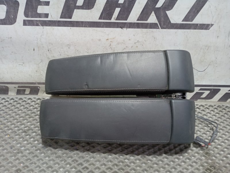 Подлокотник Audi A8 2008 D3