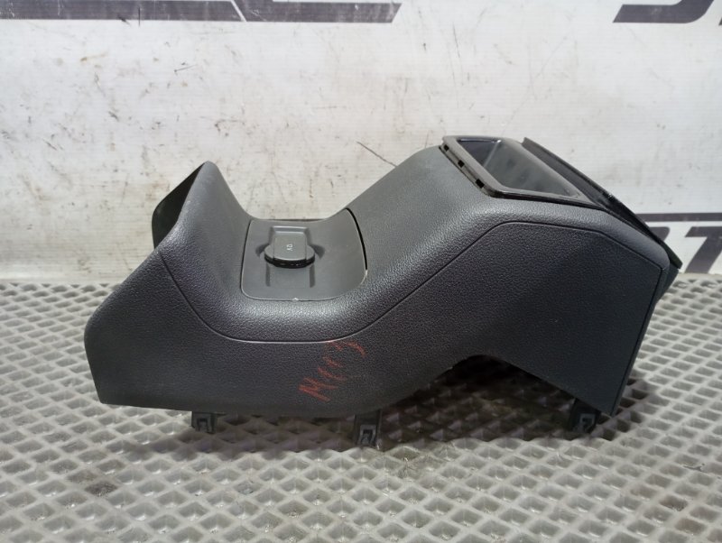 Консоль задняя с дефлекторами Skoda Karoq 2024