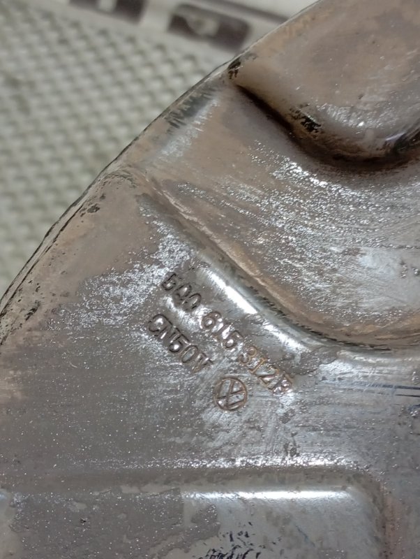 Пыльники тормозных дисков Volkswagen Tiguan 2017 AD1