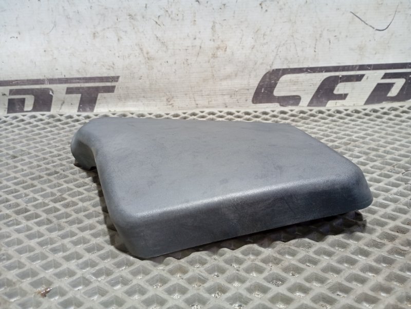 Крышка фонаря Audi Q5 2010 8R