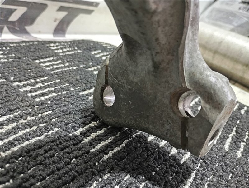 Кулак поворотный Audi Q5 2013 8R