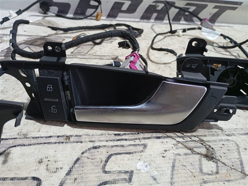 Ручки дверей внутренние Audi A3 2009 8P