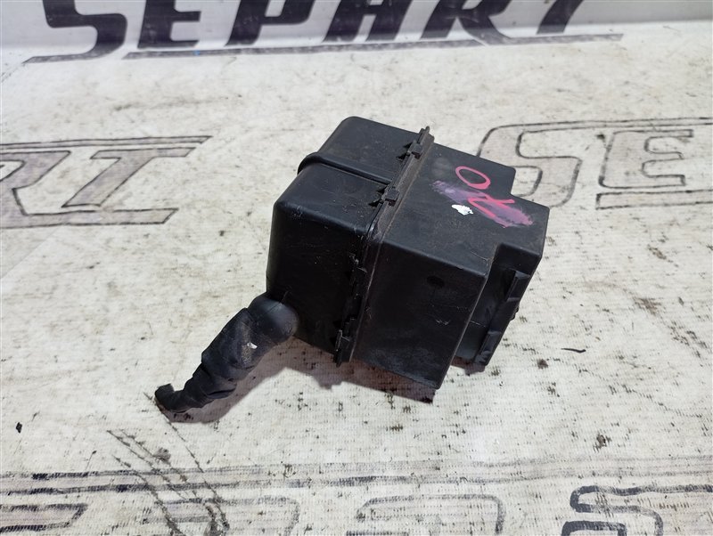 Блок предохранителей Volkswagen Passat 2012 B7