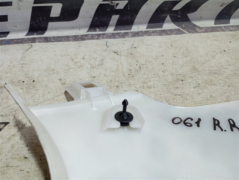 Обшивка стойки багажника Volkswagen Passat 2008 B6