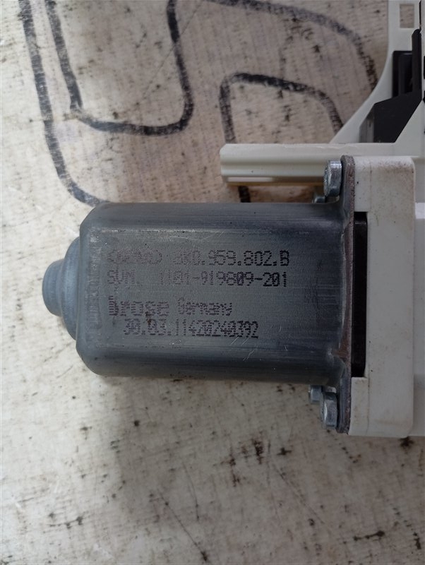 Мотор стеклоподъемника Audi A6 2012 C7