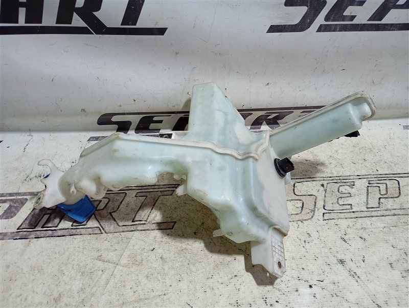 Бачок омывателя Volkswagen Passat 2006 B6