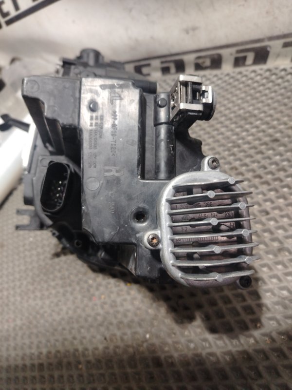 Фары Audi A4 2016 B9