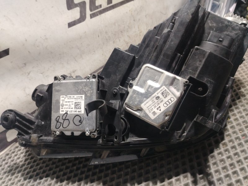 Фары Audi A4 2016 B9