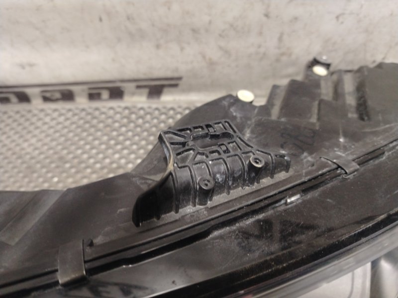 Фары Audi A4 2016 B9