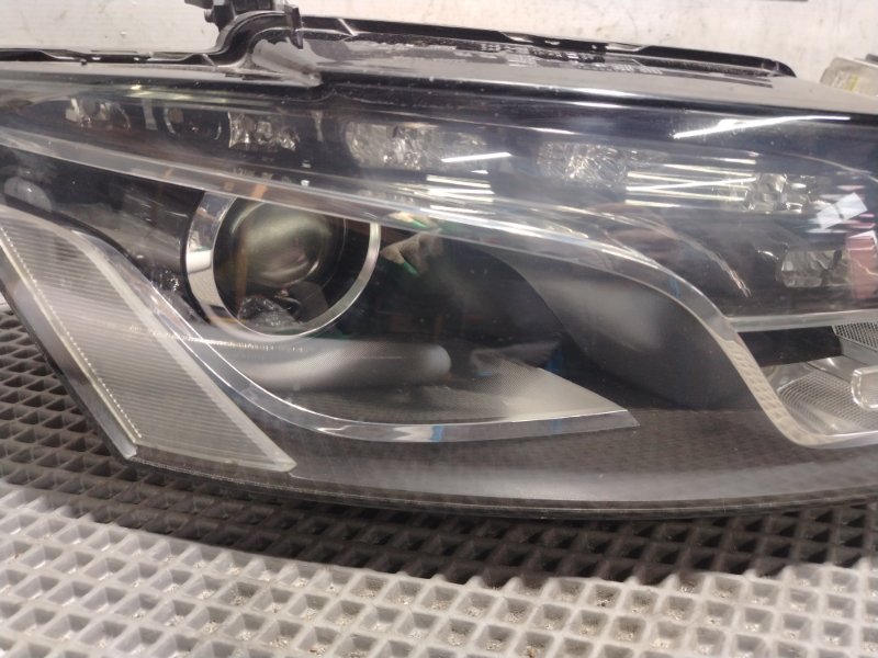 Фары Audi Q5 2010 8R