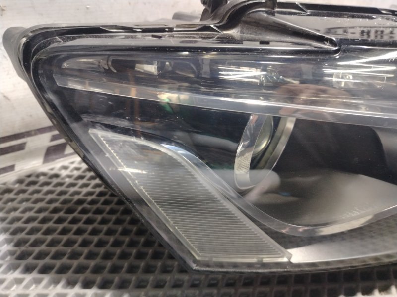 Фары Audi Q5 2010 8R