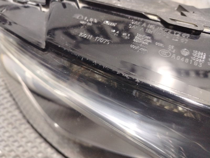 Фары Audi Q5 2010 8R