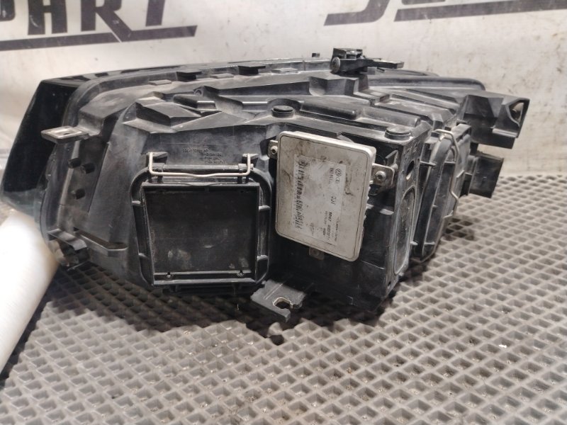 Фары Audi Q5 2010 8R