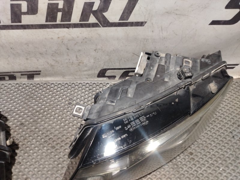 Фары Audi Q5 2010 8R