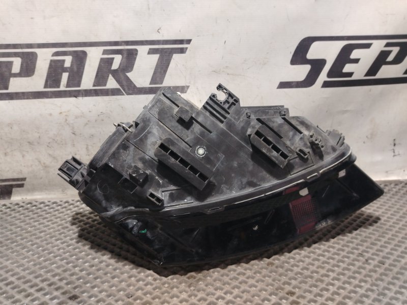 Фары Audi Q5 2010 8R