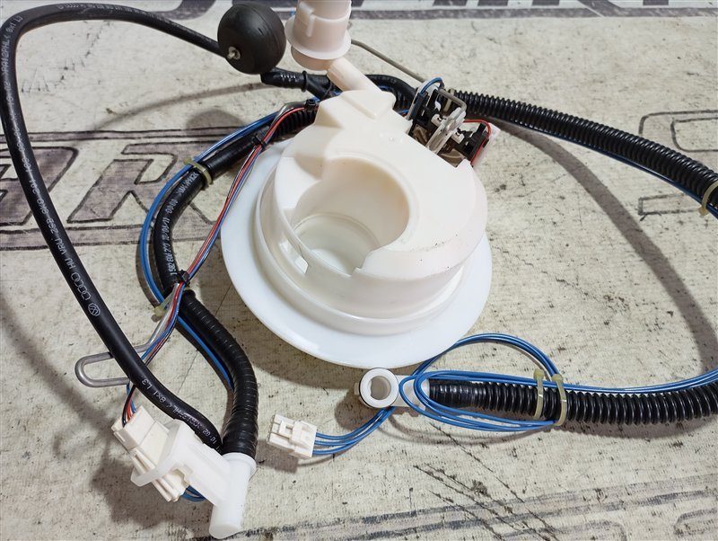 Крышка топливного насоса Audi A5 2012 8T