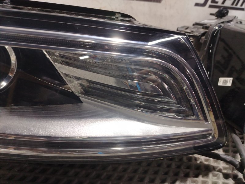 Фары Audi Q5 2012 8R