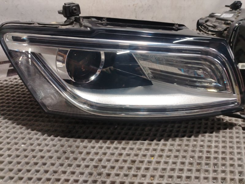 Фары Audi Q5 2012 8R