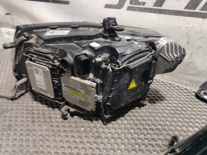 Фары Audi Q5 2012 8R