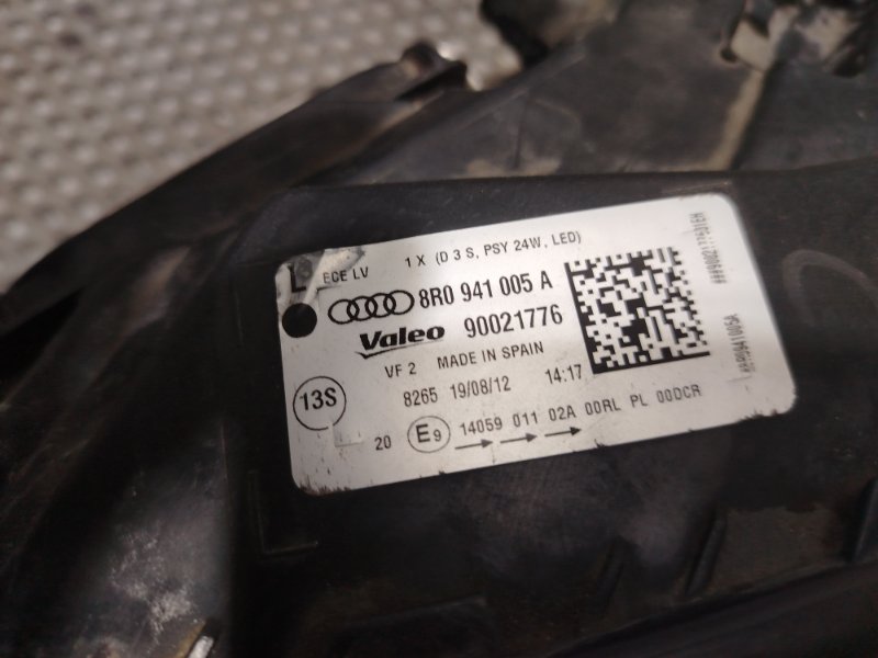 Фары Audi Q5 2012 8R