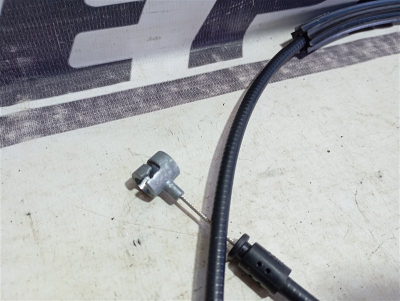 Трос замка капота Volkswagen Tiguan 2012 5N