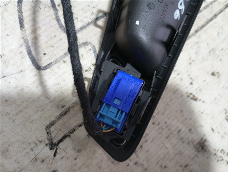 Ручка двери внутренняя Volkswagen Passat 2008 B6