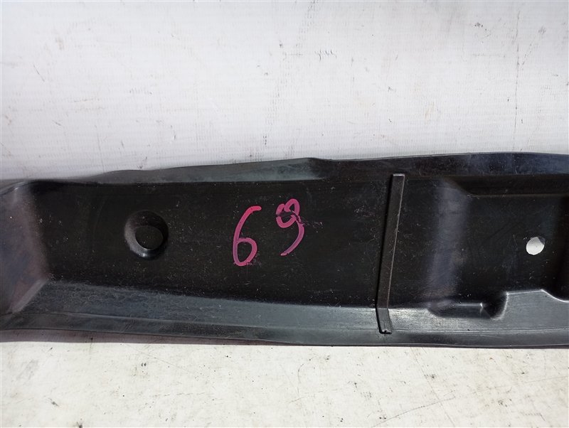 Пыльник крыла Audi A6 2013 C7