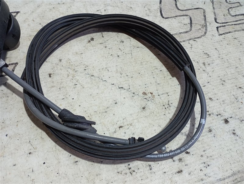Трос открывания капота Audi Q5 2012 8R