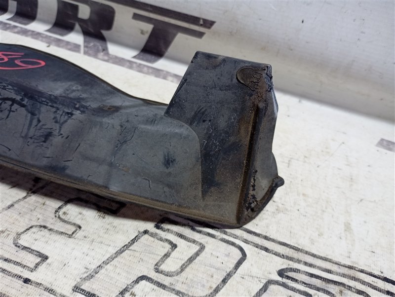 Пыльник крыла Audi A3 2009 8P