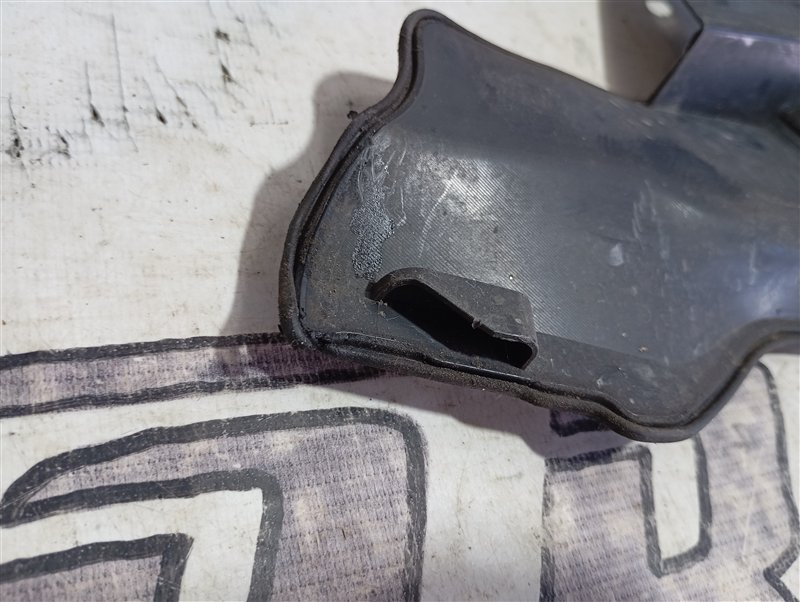 Пыльник крыла Audi A3 2009 8P