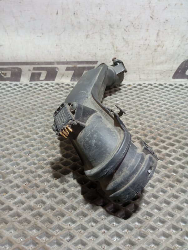 Патрубок интеркулера Skoda YETI 2013