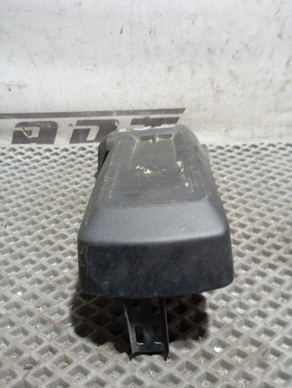 Крышка двигателя декоративная Skoda YETI 2013