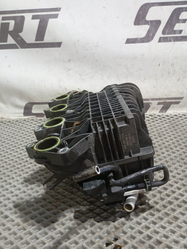 Коллектор впускной Skoda YETI 2013