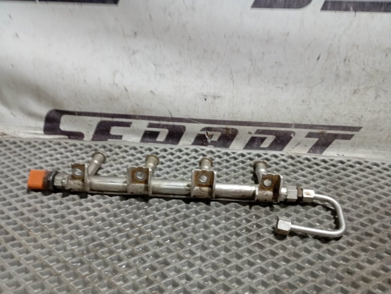 Рампа топливная Skoda YETI 2013